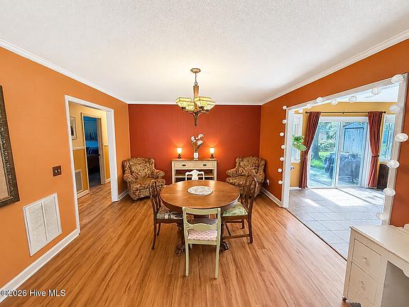 5th image of 205 Monterey Drive