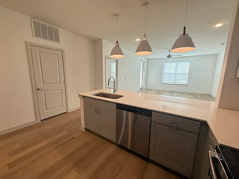 Anise Dr — Photo 2