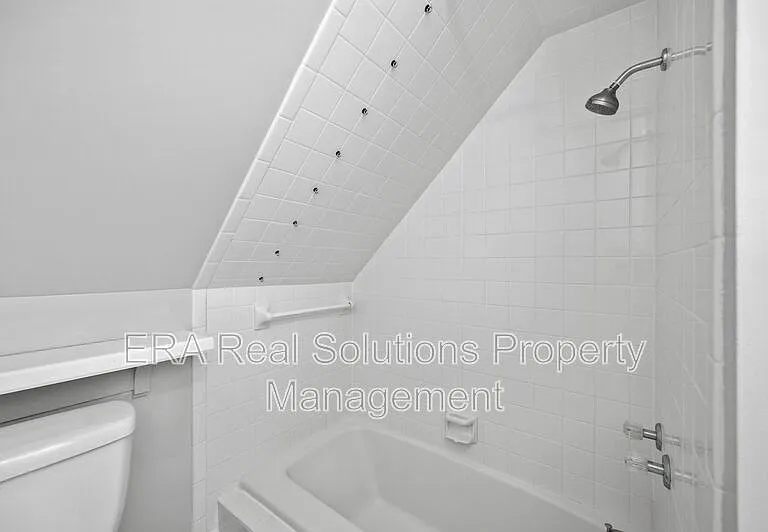255-257 Loraine Ave #5 — Photo 20