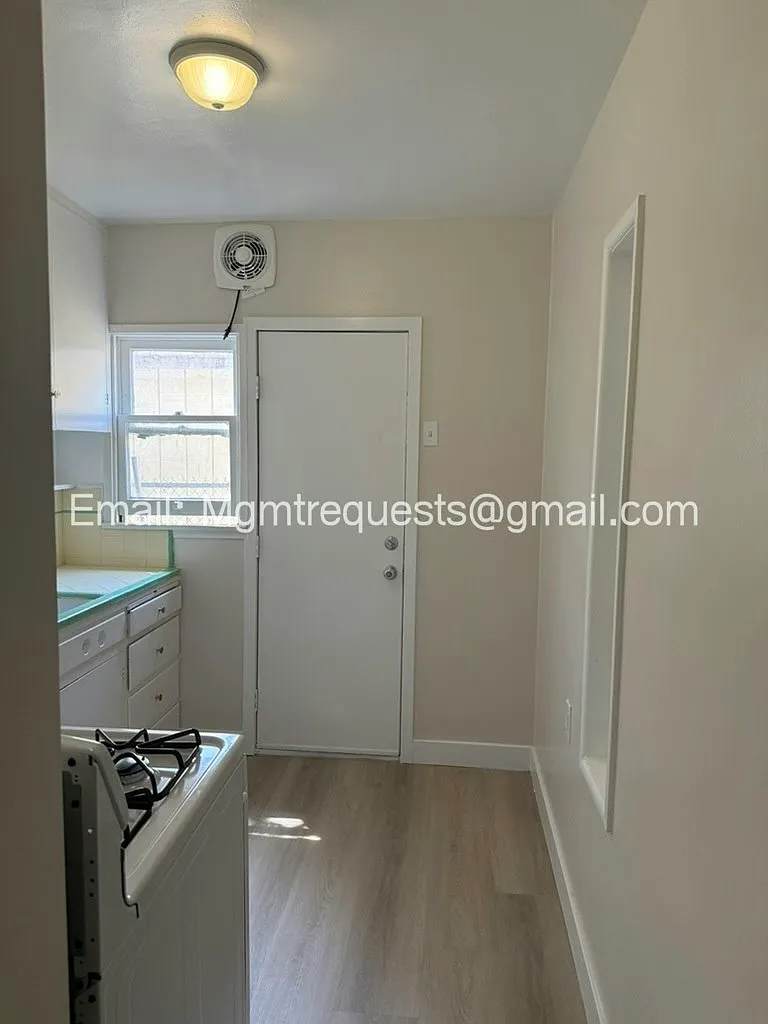 3848 Locust Street, Unit 3850 — Photo 4