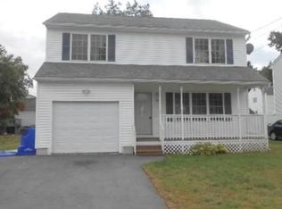 53 Bissell St, Springfield, MA 01119