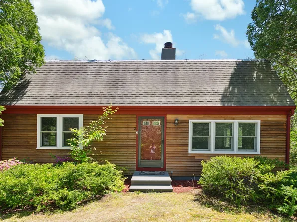 2 Avon Drive, Sandwich, MA 02563