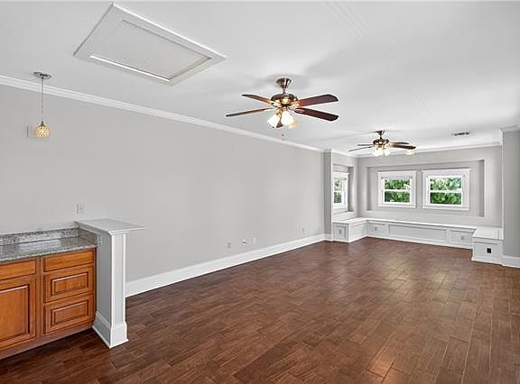 4th image of 3715 Iberville St #B