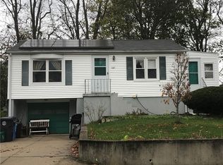 147 Iroquois Rd, Cumberland, RI 02864