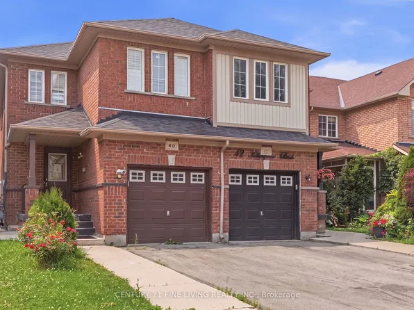 40 Hollowgrove Blvd, Brampton, ON L6P 1B1