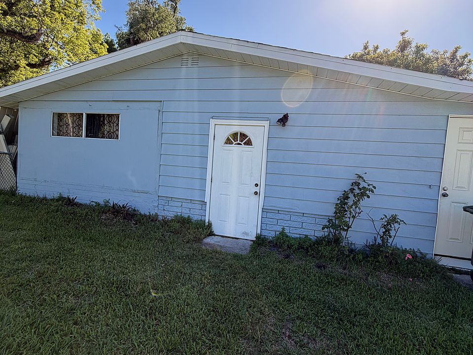 2nd image of 475 Brentwood Dr #A