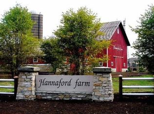 1167 Redbud Ln, Sugar Grove, IL 60554