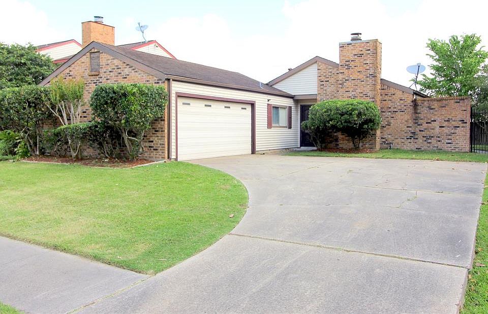 1st image of 3646 Palm Grove Dr