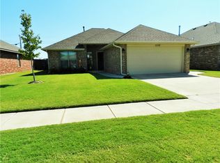 3308 Arcadia Dr, Yukon, OK 73099