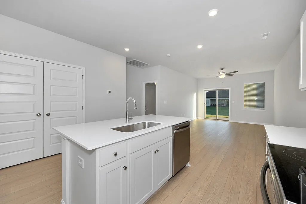 149 Wolfe Lane - 1 — Photo 4