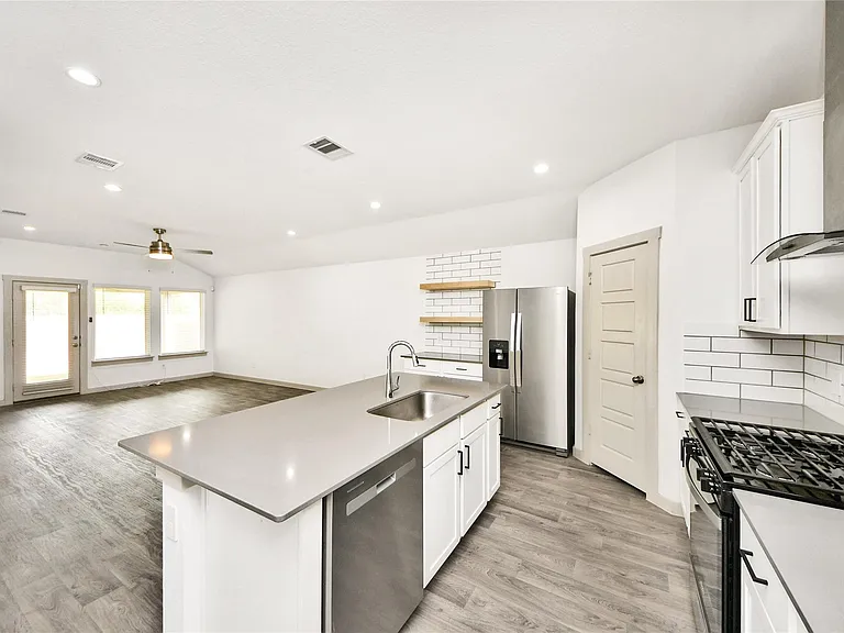 12918 Wempe Way — Photo 18
