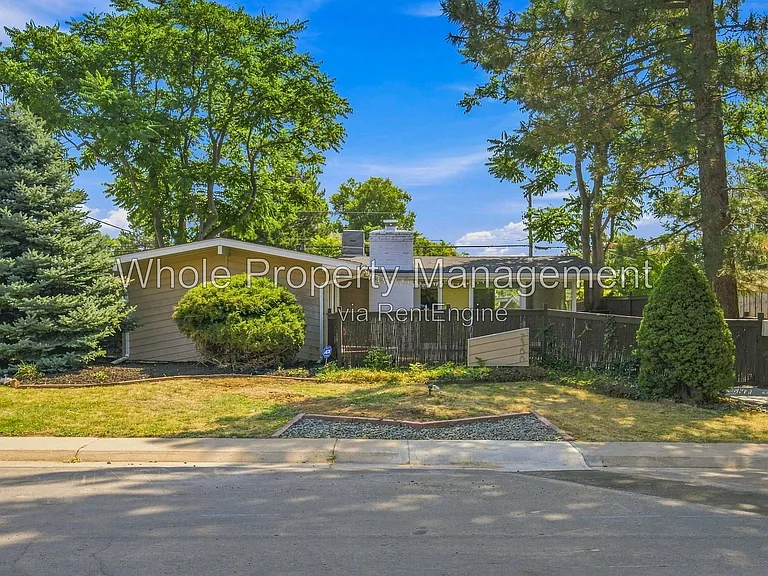 2300 S Newton St — Photo 1