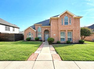 4730 Parkhaven Dr, Garland, TX 75043