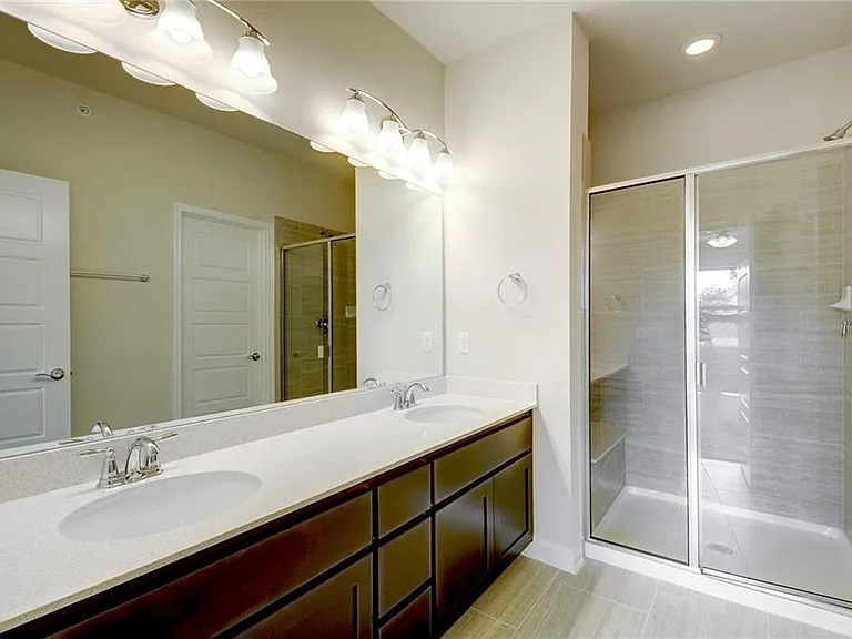 13800 Lyndhurst St #304 — Photo 18