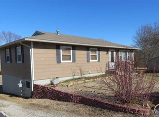 7652 Scout Dr, Meriden, KS 66512