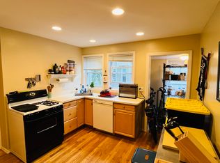 9 Oak Square Ave #1F, Brighton, MA 02135