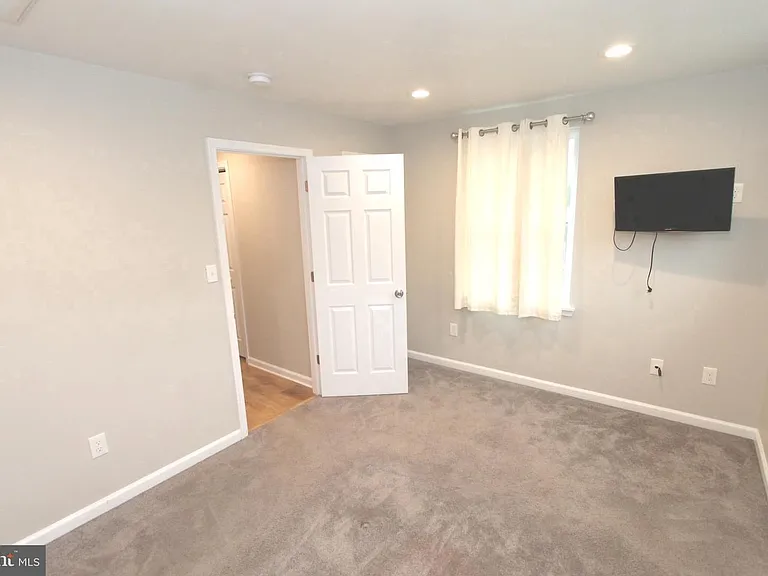 1807 Parkview Ave — Photo 13