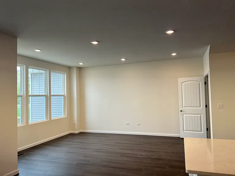 2335 Ryegrass Ln — Photo 10