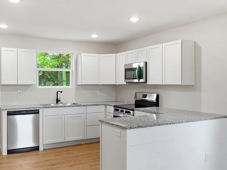 402 S Frisco #B — Photo 6