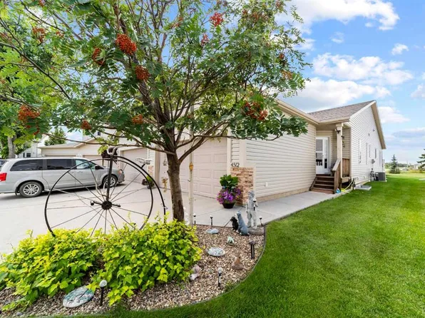 4512 E 71 Street Close, Camrose, AB T4V 5B4