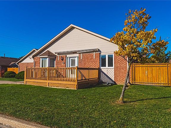 3rd image of 122 Bunting Rd #109