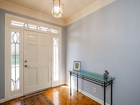 This light filled entryway!