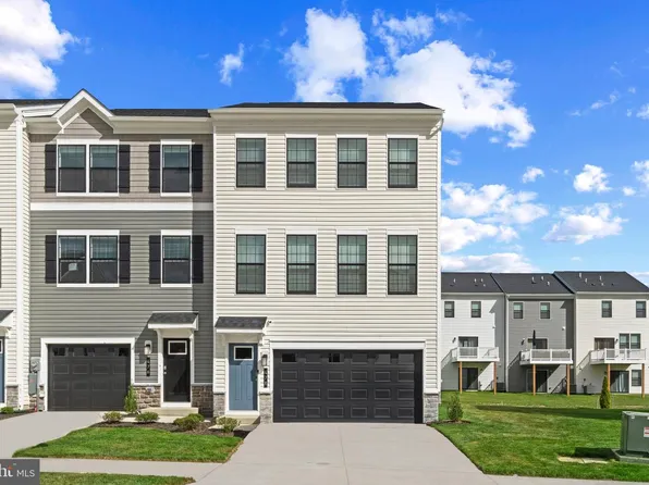 430 Whirl Ln, La Plata, MD 20646