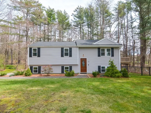 131 Baker Hill Rd, East Brookfield, MA 01515
