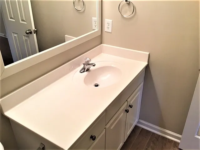 113 Trickle Dr — Photo 9