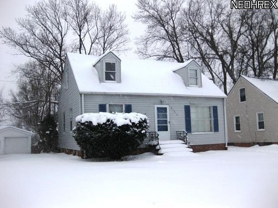 2nd image of 21316 Hansen Rd
