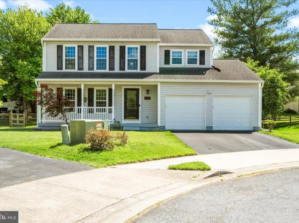 5021 Mallard Ln, Frederick, MD 21703