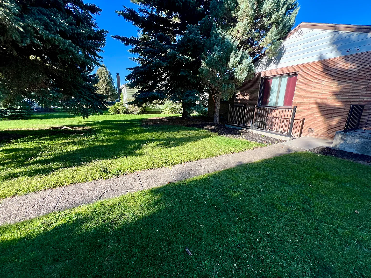 2 bed, 1030 sqft, $1,800 — Photo 2