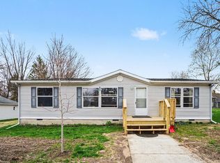 403 E 2nd St, Lawton, MI