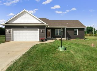 26229 Northland Crossing Dr, Elkhart, IN 46514