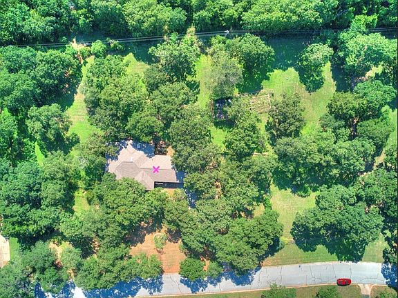 4th image of 2230 Blue Creek Pkwy
