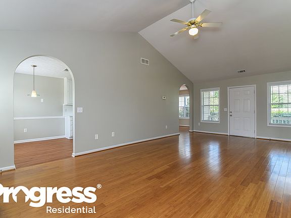 5th image of 4089 Alaina Ave