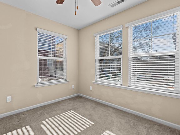 2nd image of 3017 Summerhouse Rd