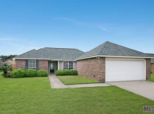 5239 Seneca Dr, Darrow, LA 70725