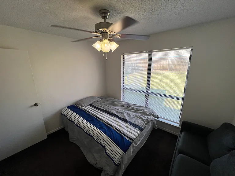 1714B Iris Cir #B — Photo 16