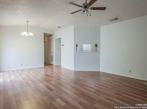 4th image of 2826 Ash Field Dr