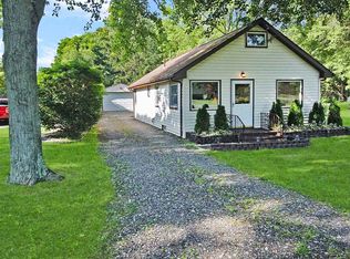 15221 Kelly Rd, Mishawaka, IN 46544