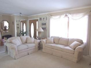 267 S Park Place Dr, Bartlett, IL 60103
