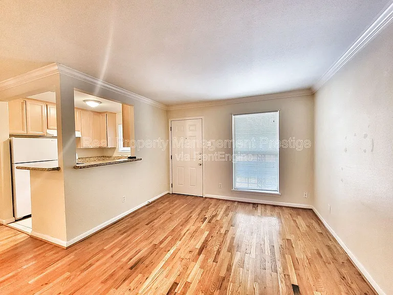 1523 Heights Blvd #13 — Photo 4