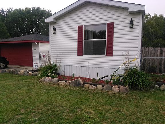 2nd image of 5755 Iroquois Dr