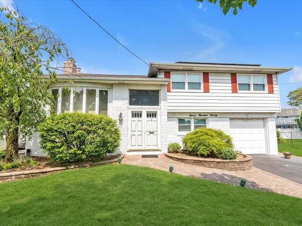 790 Adams Street, Baldwin, NY 11510