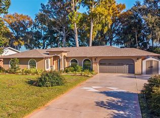35624 Cypress Ct, Leesburg, FL 34788