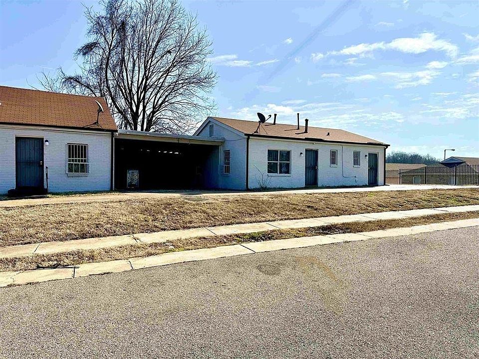 2nd image of 781 W Levi Rd