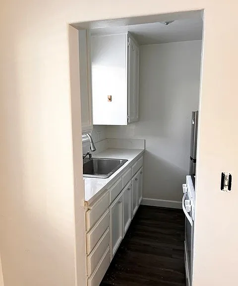 1119 Electric Ave #3 — Photo 5