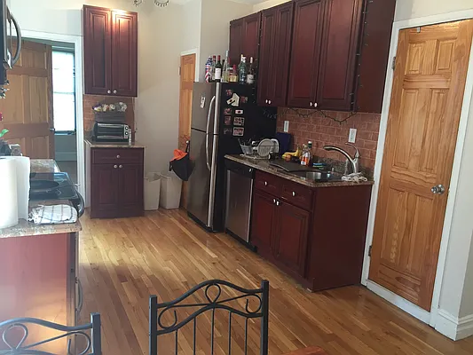 Rented by CNYC Apartments | media 8