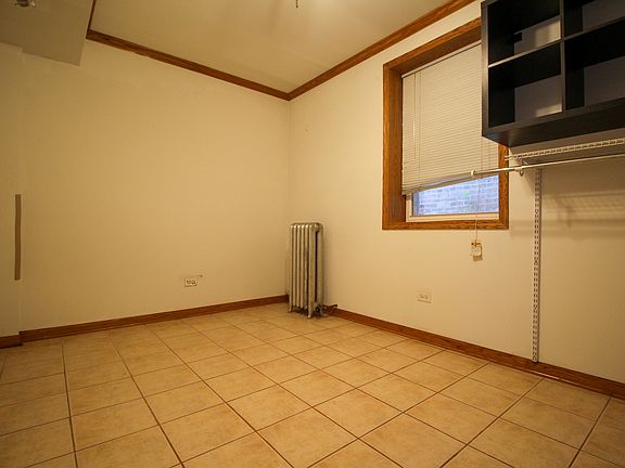 5th image of 3919 N Oakley Ave #G